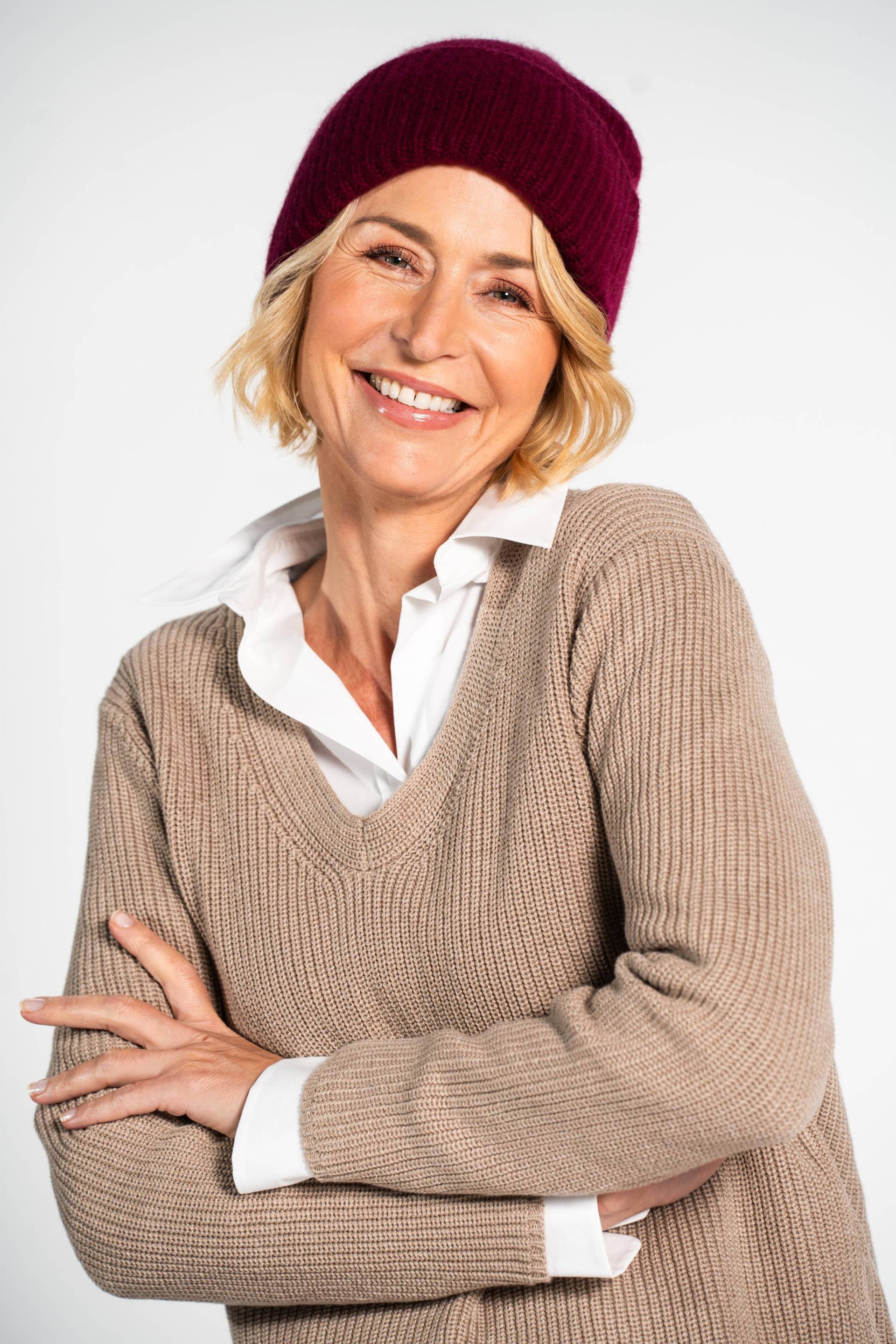 CLARINA - NOS V-Pullover, 1/1 Arm, uni 202 sand mel. - Gr. - 38 von CLARINA