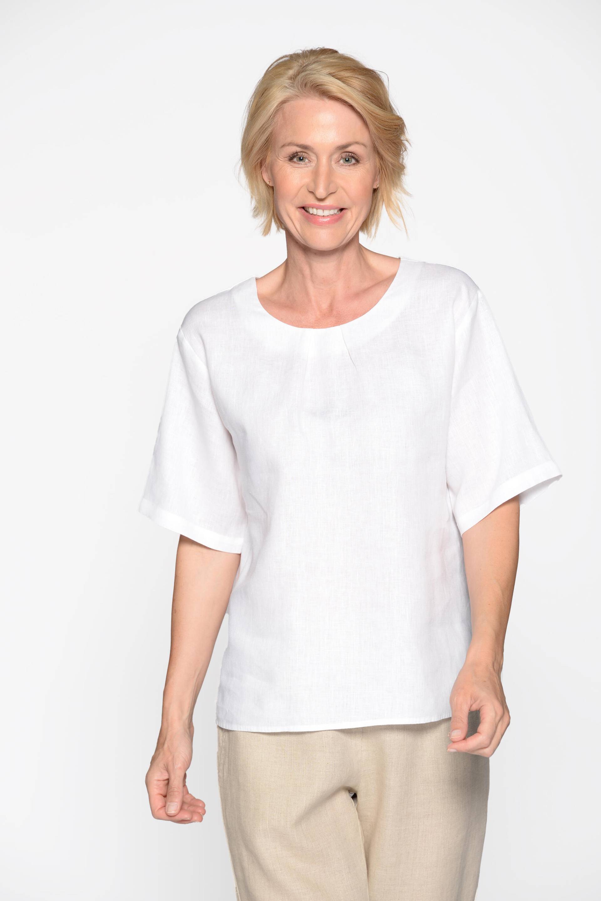 CLARINA - Rdh.-Bluse, 1/2 Arm, uni weiss - Gr. - 44 von CLARINA