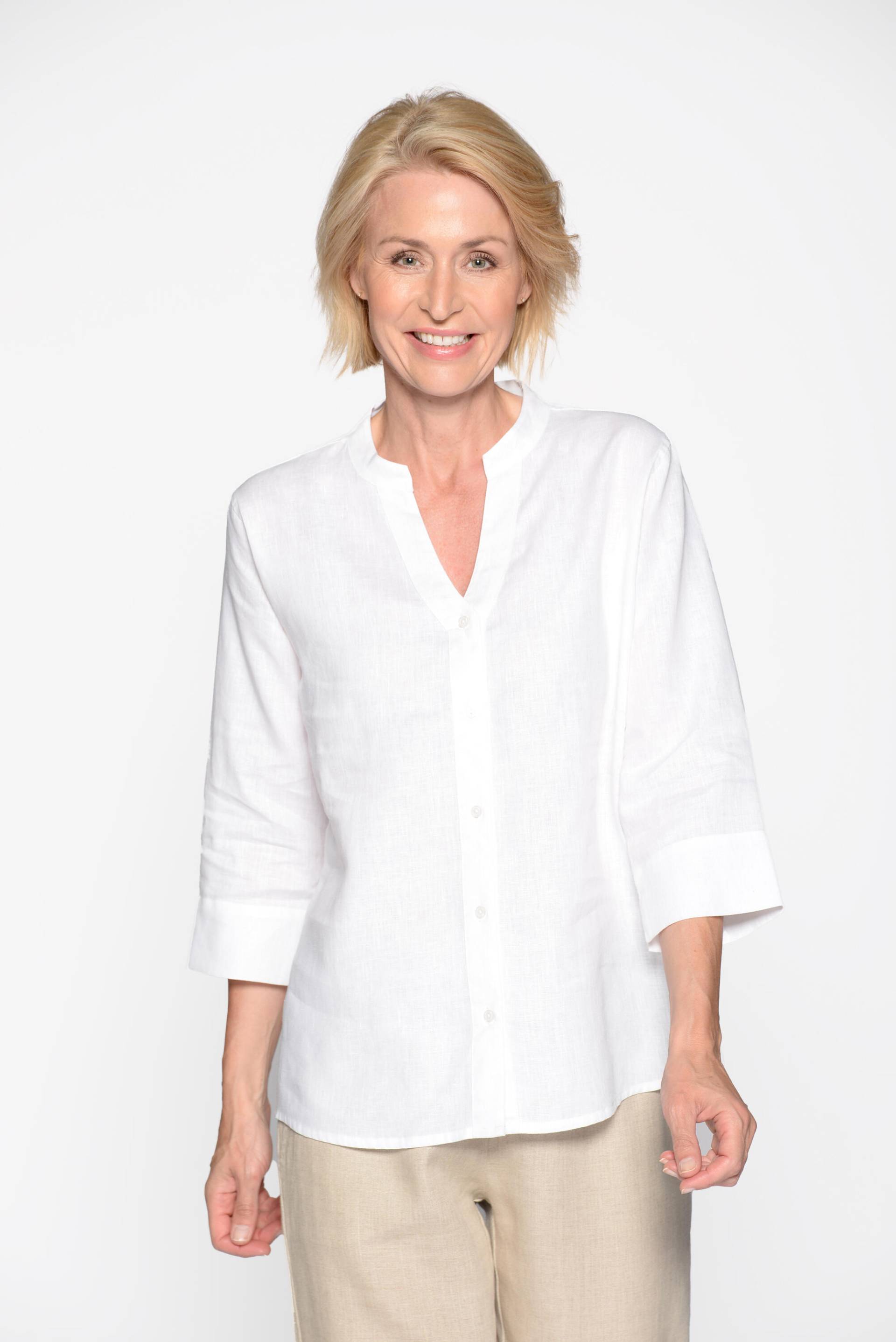 CLARINA - V-Bluse, 3/4 Arm, uni weiss - Gr. - 48 von CLARINA