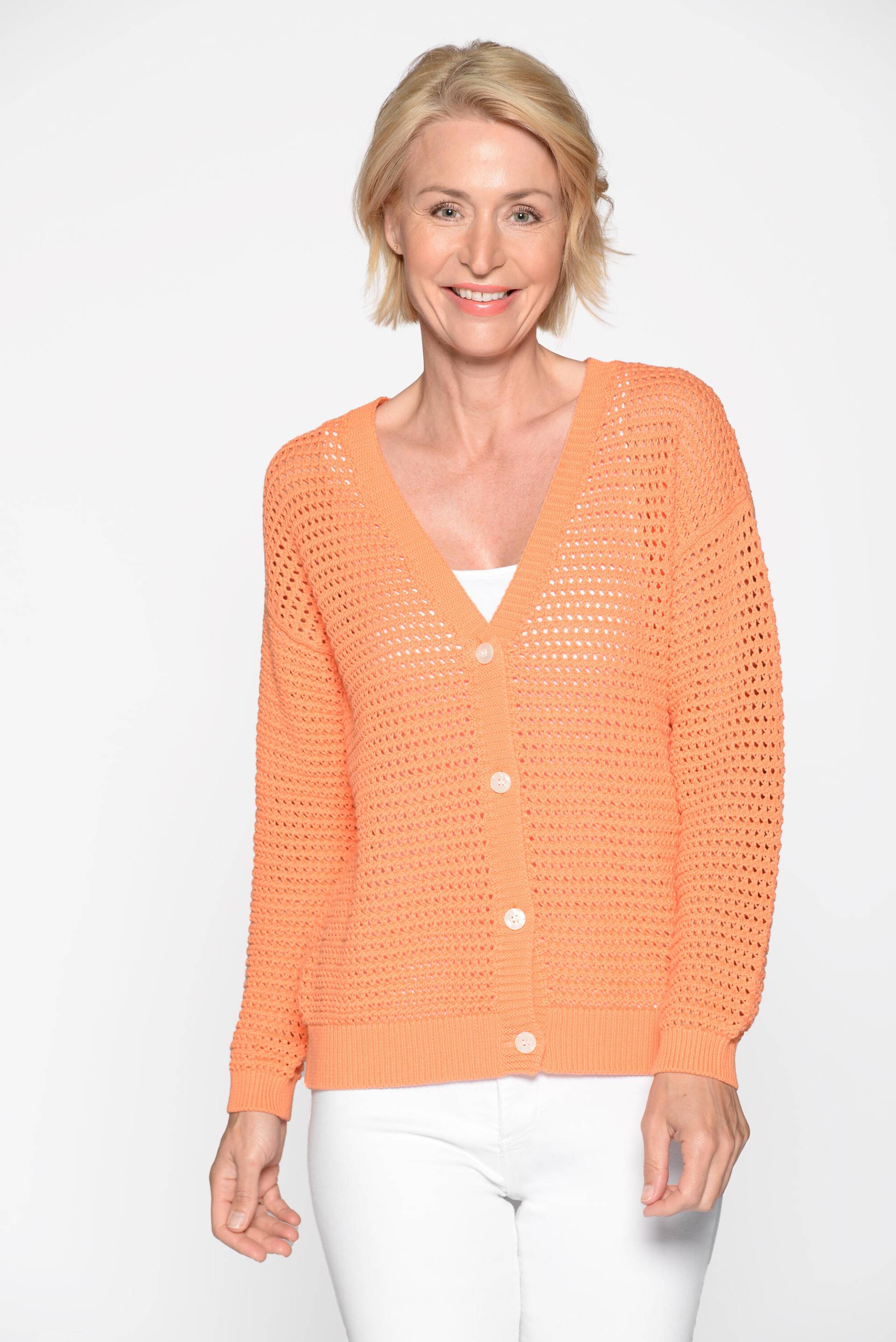 CLARINA - V-Cardigan, 1/1 Arm, uni pfirsich - Gr. - 40 von CLARINA