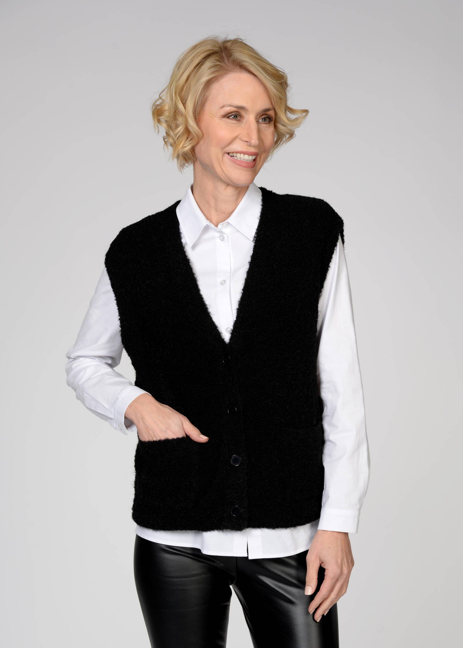 CLARINA - Weste, ohne Arm, uni schwarz - Gr. - 44 von CLARINA