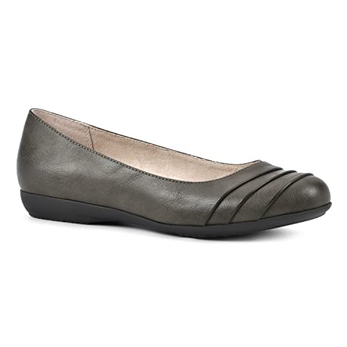 WHITE MOUNTAIN Damen Clara Ballerinas, Oliv/brüniert/glatt, 38 EU von WHITE MOUNTAIN