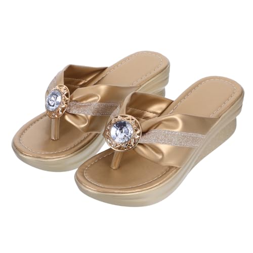 CLISPEED Damen Strandsandalen mit Plateau und Funkelnden Strasssteinen Bequeme Sommer Slipper für Strand Pool und Alltag Modische Zehentrenner in Gold von CLISPEED