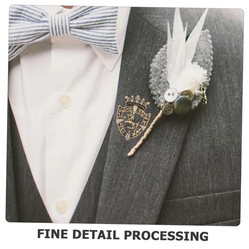 CLISPEED Vintage Brosche Herren Anstecknadel Zinklegierung Retro und Schild Designs Fein Poliert Vielseitig für Anzüge Hemden und Partys Geeignet Antikes Goldfinish von CLISPEED