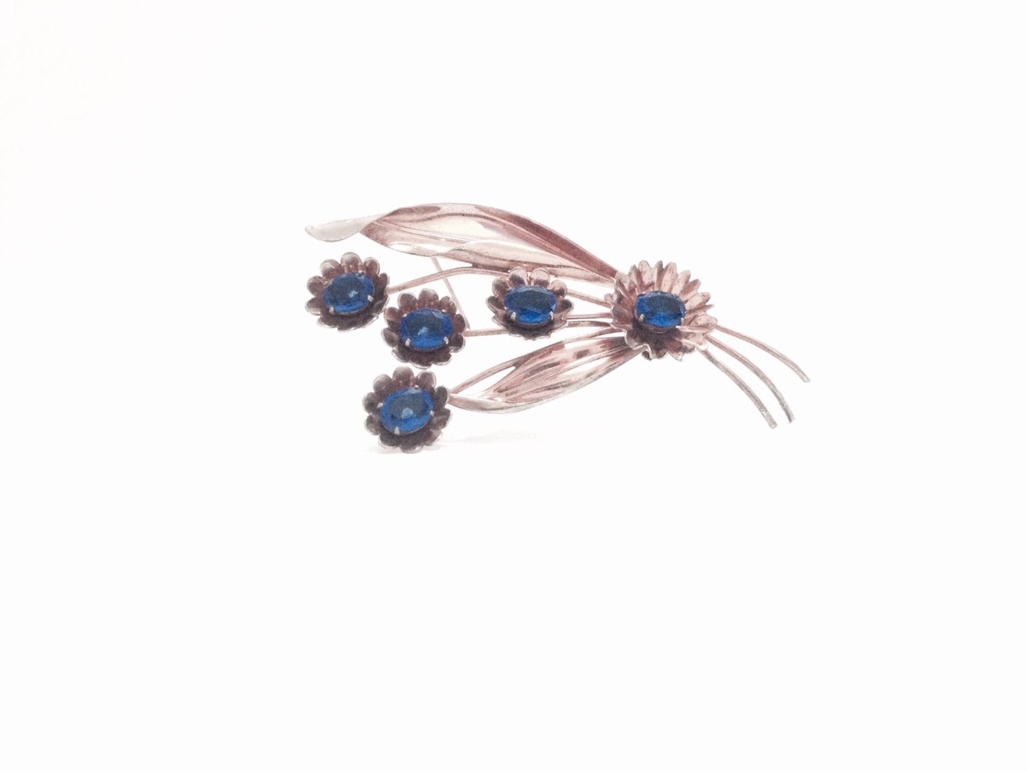 Ein Prächtiger Anfang Der 1910Er Jahre Handgemachter Jugendstil Blau Zirkon Geprägte Brosche-Anstecknadel/sterling Silber, 4x2x, 5", 24, 90 Gramm von CLLEWISLLC