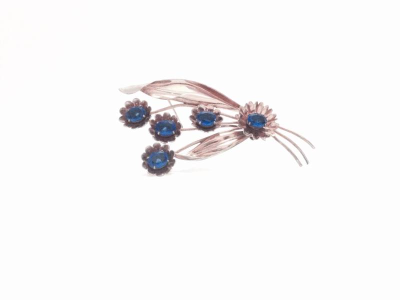Ein Prächtiger Anfang Der 1910Er Jahre Handgemachter Jugendstil Blau Zirkon Geprägte Brosche-Anstecknadel/sterling Silber, 4x2x, 5", 24, 90 Gramm von CLLEWISLLC