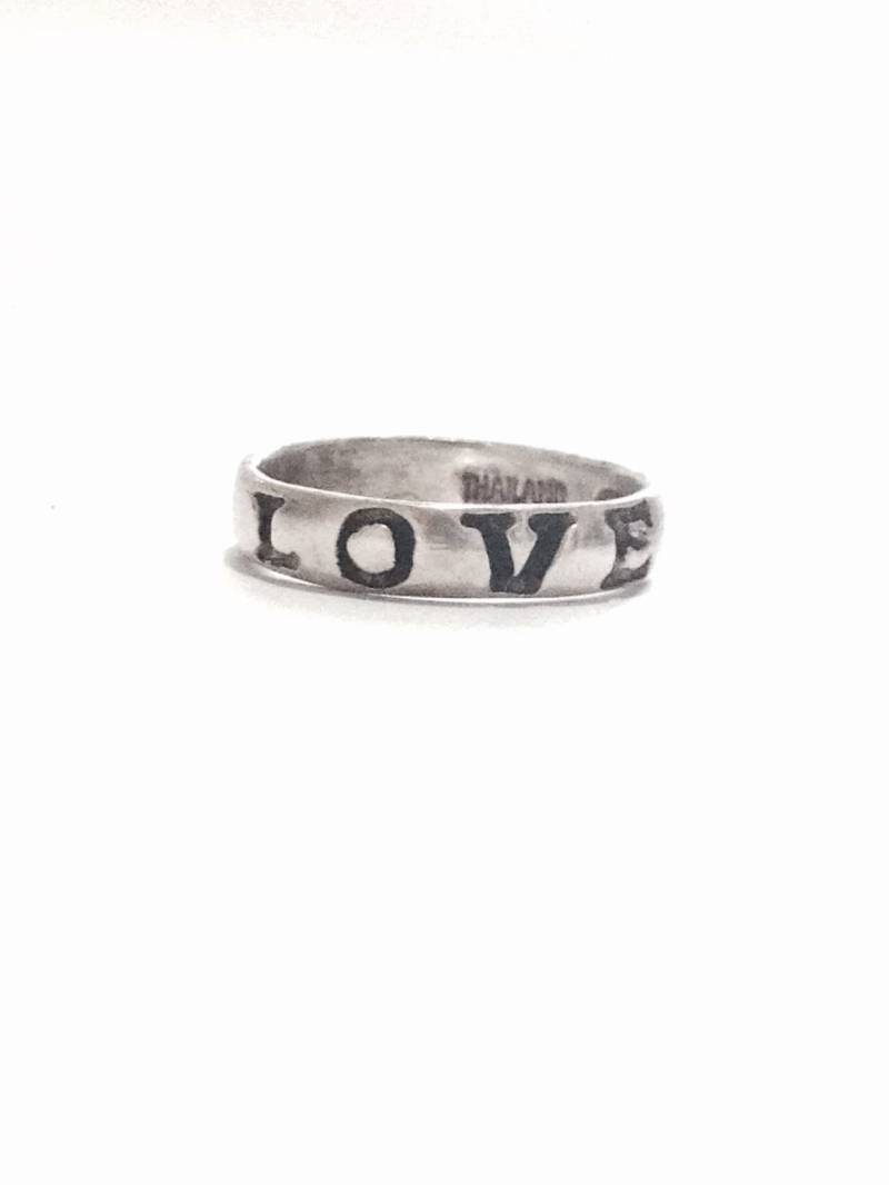 Ein Zarter Mid-Century Designer Thai Doppelbeschriftung "Love" Ring/sterling Silber, Usa Größe 6, 2, 00 Gramm #3333 von CLLEWISLLC