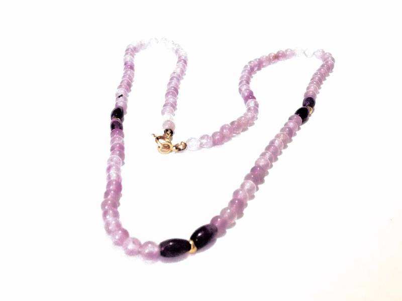 Eine Prachtvolle Mid-Century 18" Perlen Amethyst & Gold Halskette/14K Gelbgold, Frühlingsverschluss, 11, 56 Gramm #3765 von CLLEWISLLC