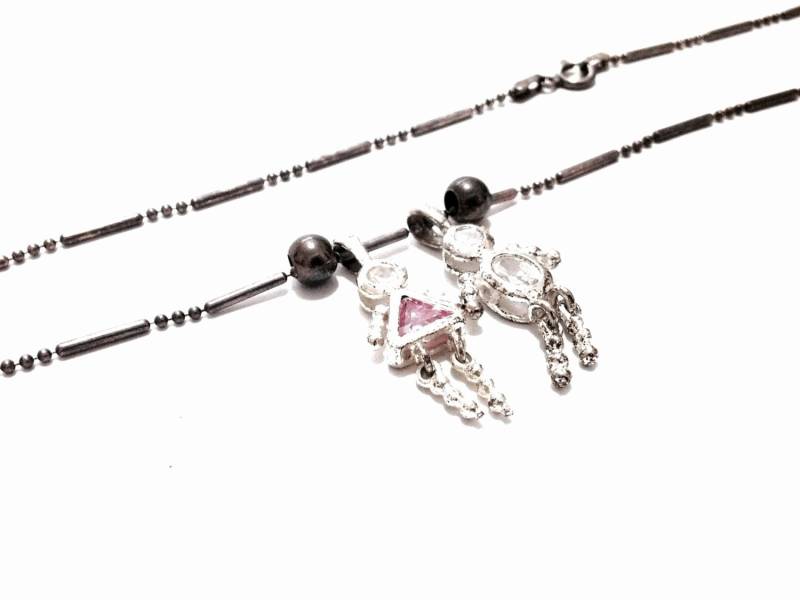 Liebevolle Paar Charms An Einer Mid-Century Handgemachten Jugendstil Perlen 24" Kette Halskette/sterling Silber, Federverschluss, 10, 12 Gramm #3774 Liebevolle Paar Charms An Einer Mid-Century Handgemachten Jugendstil Perlen 24" Kette Halskette/sterling Silber, Federverschluss, 10, 12 Gramm #3774 von CLLEWISLLC