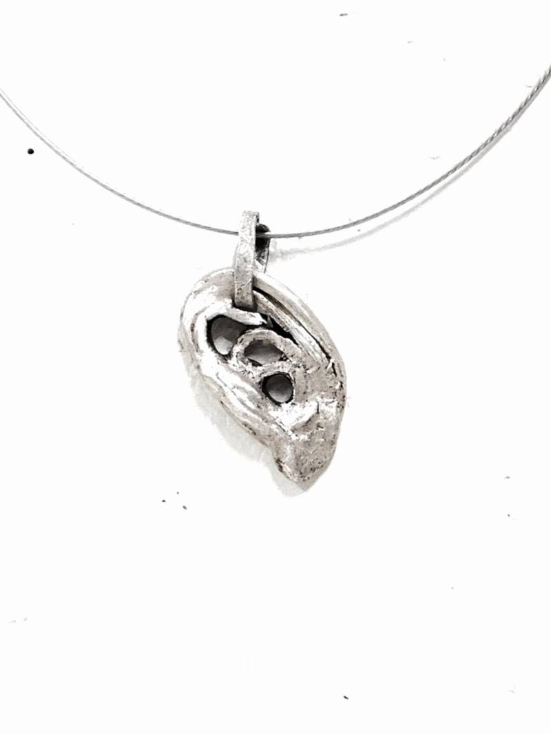 Moderner Handgeschnitzter Sterling Silber Ohr, Oxidierter Anhänger, Nur Einer Hergestellt, 1, 5x, 75x, 25", 15, 22 Gramm #2372 von CLLEWISLLC