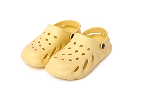 CLUB4BRANDS Kinder Eva Clogs | Gartenclogs für Jungen und Mädchen | Flache Slip On Hausschuhe | Weiche und Bequeme Eva Pantoletten ideal für den Sommer am Strand | Made in EU (31 - Gelb) von CLUB4BRANDS