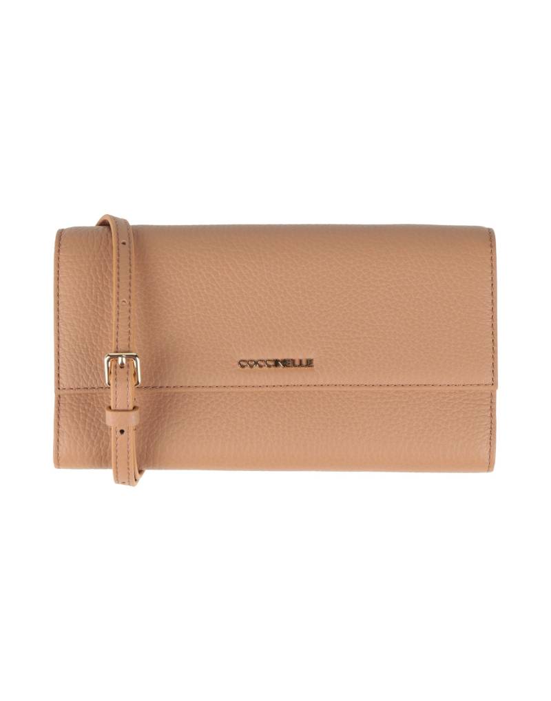 COCCINELLE Portemonnaie Mit Tragriemen Damen Kamel von COCCINELLE