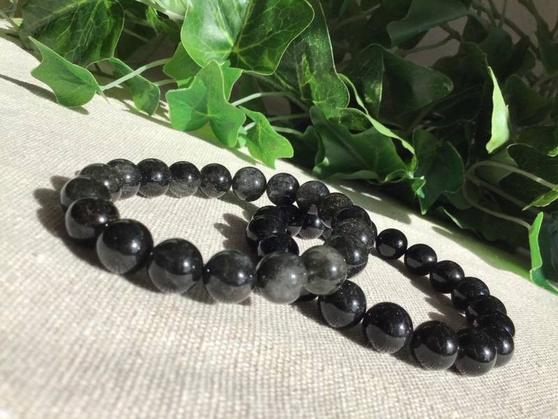 Black Tourmaline Bracelet Black Tourmaline Bracelet von COCOROCRYSTAL