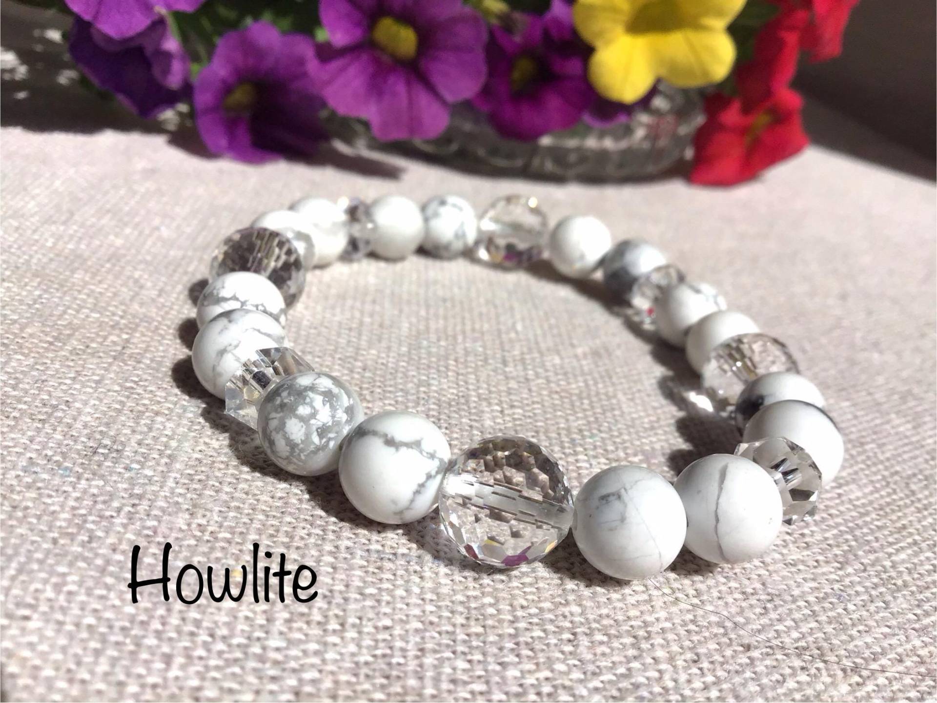 Howlite Bracelet von COCOROCRYSTAL