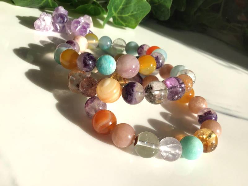 Natural Mix Stones Bracelet Natural Mix Stones Bracelet von COCOROCRYSTAL