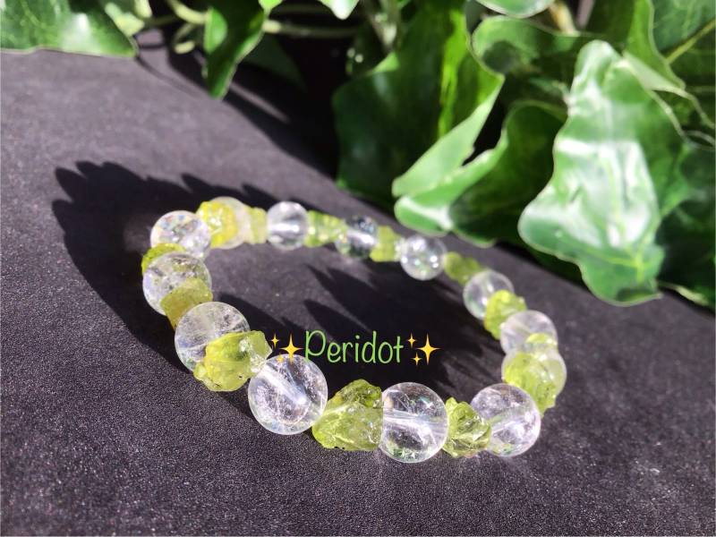 Peridot Bracelet Peridot Bracelet von COCOROCRYSTAL
