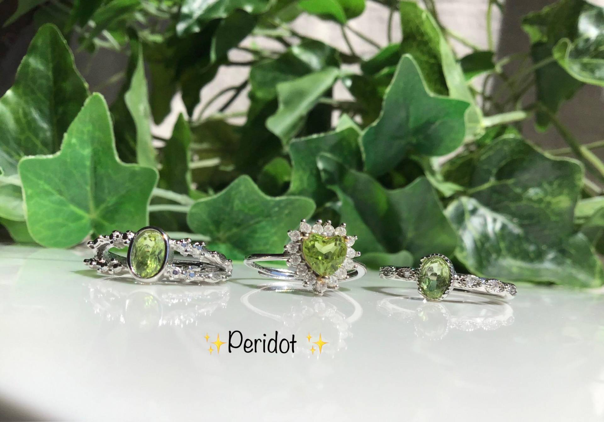 Peridot Ring Peridot Ring von COCOROCRYSTAL