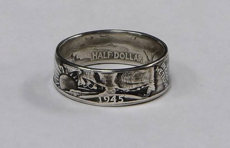Coinring Aus 1945 Us Silber Halber Dollar Größe 9, 10, 11 , 12, 13 Oder 14 Coinring Aus 1945 Us Silber Halber Dollar Größe 9, 10, 11 , 12, 13 Oder 14 von COINRINGSandTHINGS
