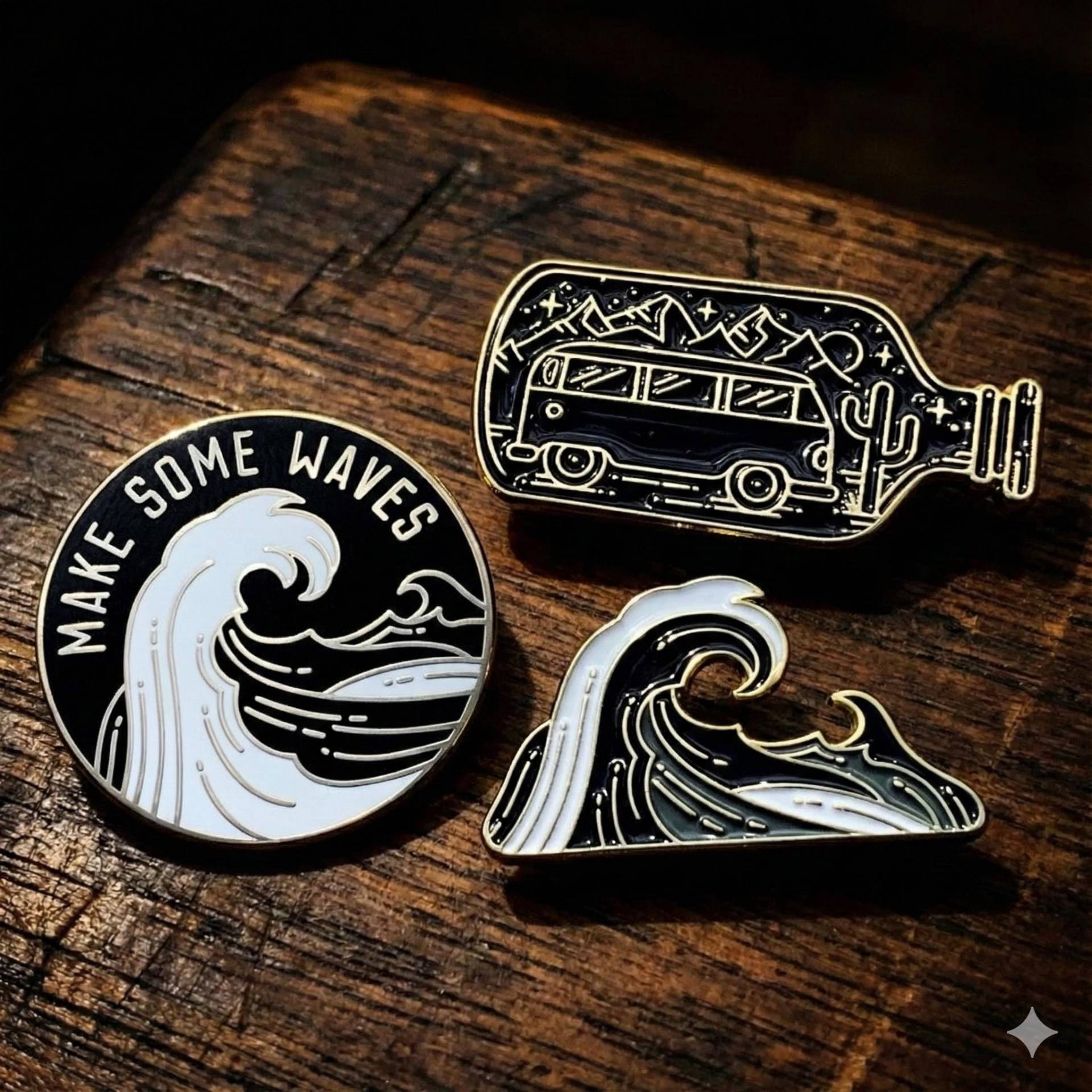 Black & Gold Trio Emaille Pins, Designed Von Cold Up North von COLDUPNORTHUK