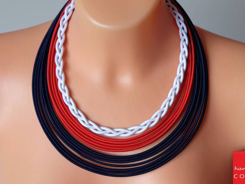 Geflochtene Maritime Kette Rot, Weiß & Blau von COLORIKA