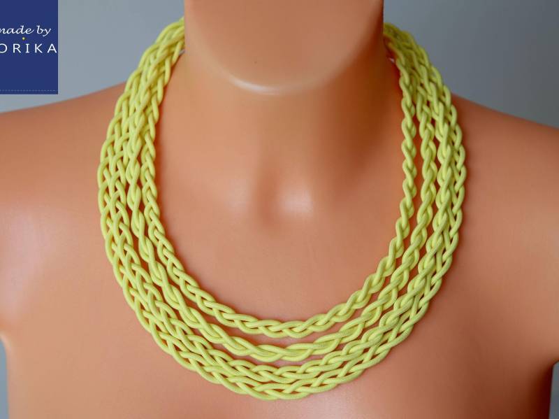 Kollier, Kollier Gelb, Geflochtene Halskette, Pastell Gelb Textilband, Seile Sommer Boho Chic Halskette von COLORIKA