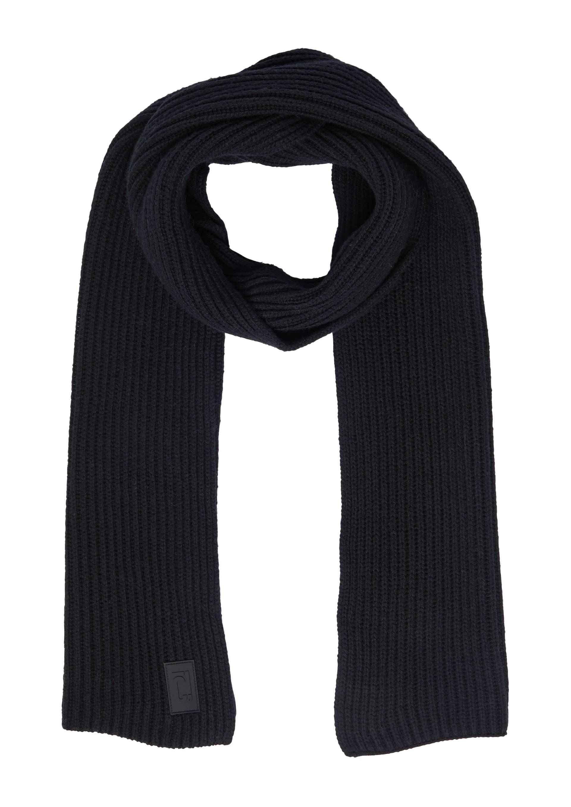 Tuch von COMMA casual identity