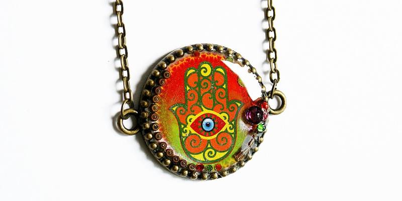 Fatmas Glückshalskette von COMME1ange