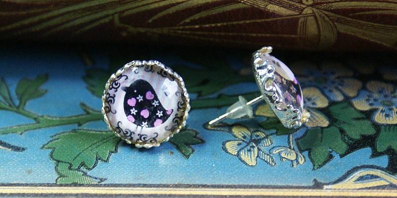 Silber Metall Ohrringe Mit Einem Glas Cabochon von COMME1ange