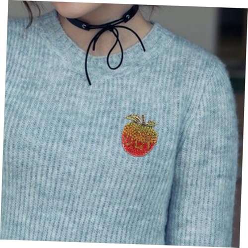 CONGARTENO Vintage Brosche mit Großen Strasssteinen Eleganter Roter Apfel Anstecker für Damen Modisches Schmuckstück im Süßen Frischen Stil Vielseitig für Kleidung Schals und Festliche von CONGARTENO