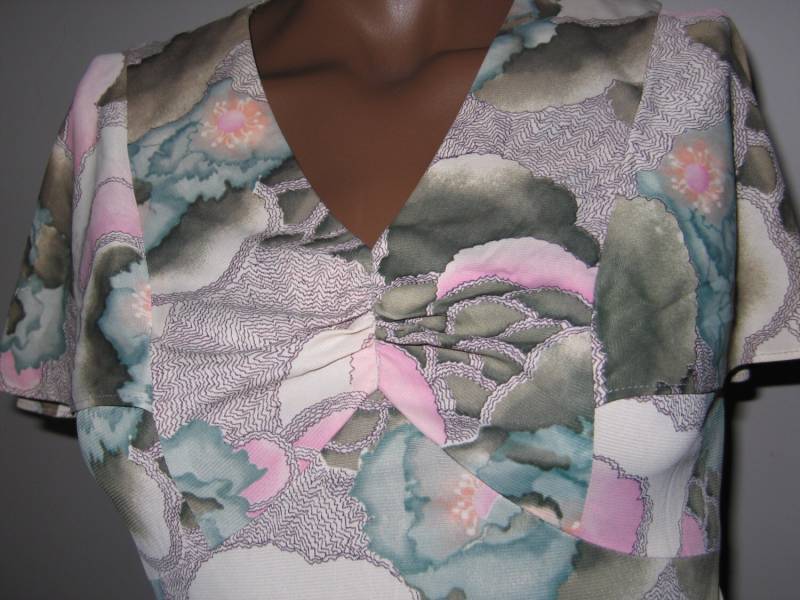 Vintage Erdbeerfelder Kleid - Größe 10 Straight Seventies von CONGLOMERATA