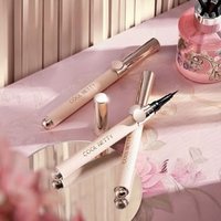 COOL BETTY - Lasting Liquid Eyeliner Pen Black - 1g von COOL BETTY