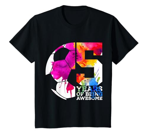 Kinder 5 YEARS OF BEING AWESOME FUßBALL 5. GEBURTSTAG T-Shirt von COOL SOCCER DESIGNS AND OUTFITS
