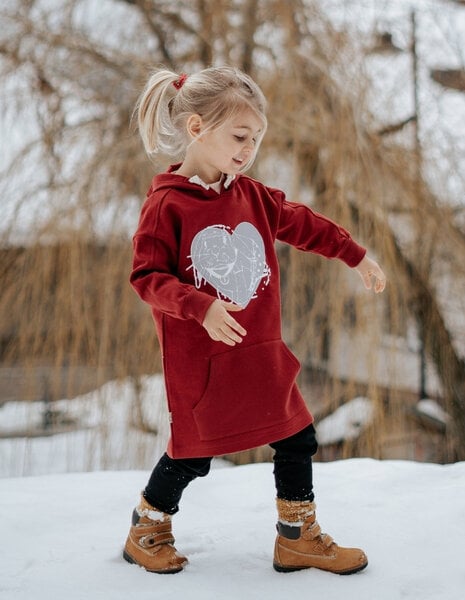 CORA happywear Kinder Oversize Pullover aus Buchenholz Faser "Camilla" | bordeaux mit Druck von CORA happywear