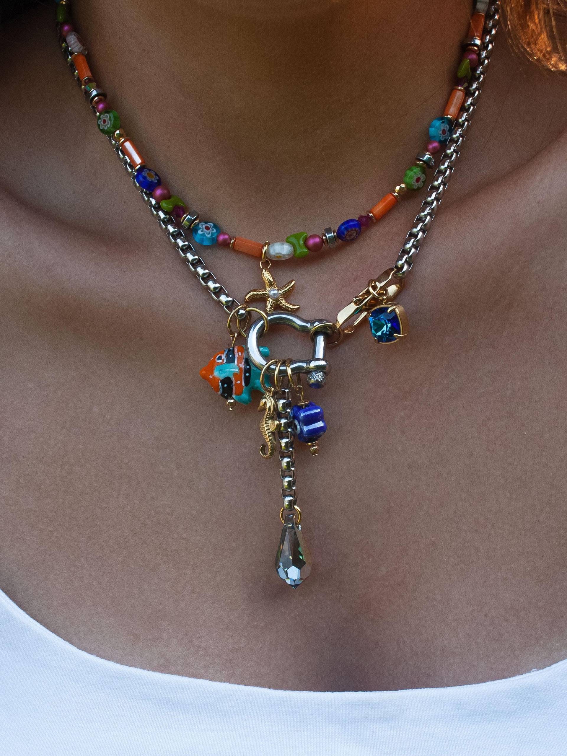 Ocean Life Multi Charm Halskette Mit Hufeisen Karabiner Schloss, Bead Bunte 90S Style Set Swarovski Kristallen Ocean Life Multi Charm Halskette Mit Hufeisen Karabiner Schloss, Bead Bunte 90S Style Set Swarovski Kristallen von COREchaos