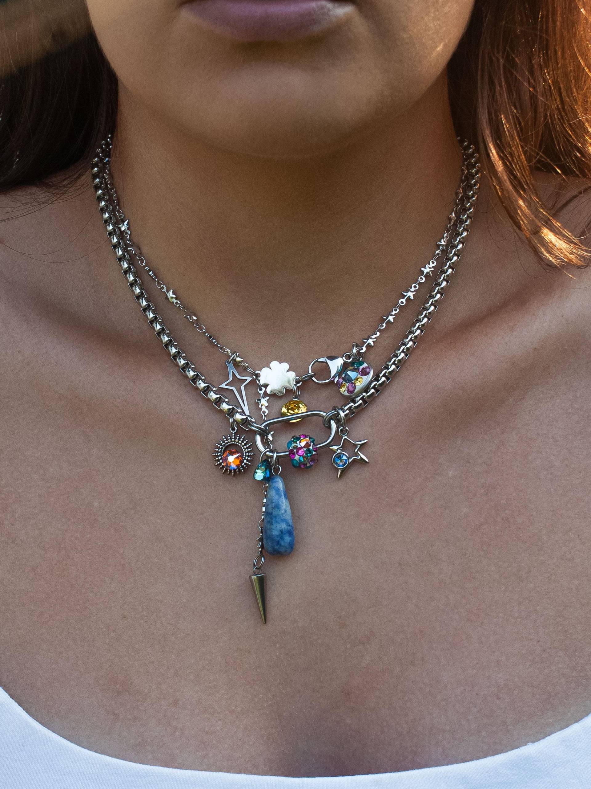 Swarovski Crystal Charm Halsketten Set Blauer Jaspis & Stern Anhänger Swarovski Crystal Charm Halsketten Set Blauer Jaspis & Stern Anhänger von COREchaos