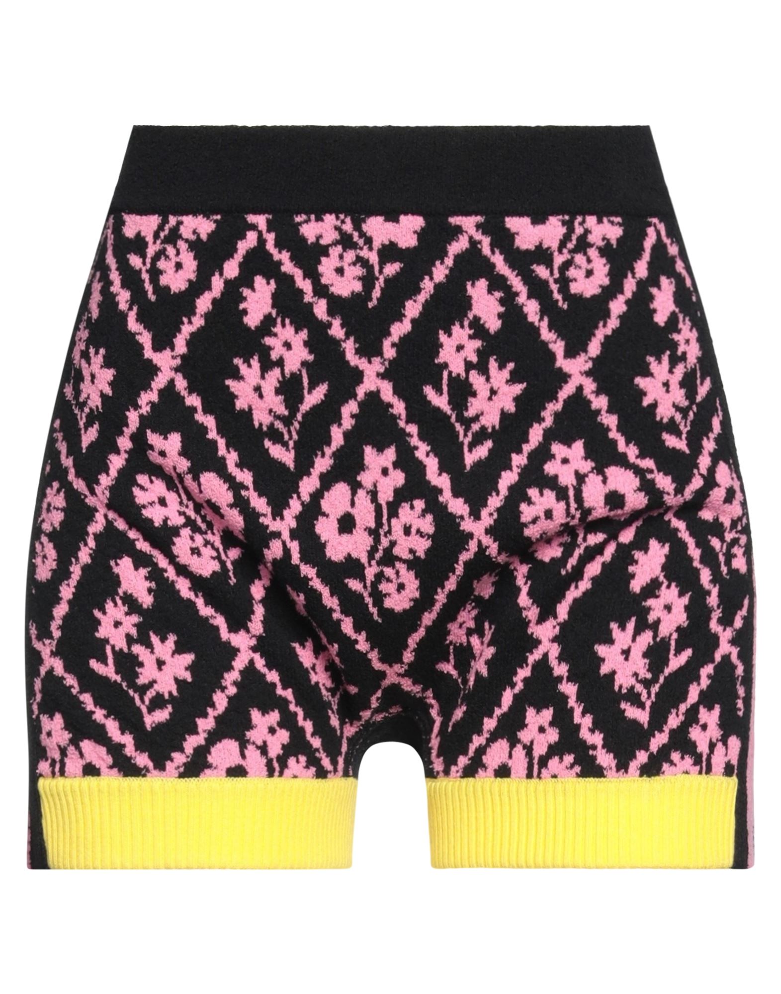 CORMIO Shorts & Bermudashorts Damen Schwarz von CORMIO