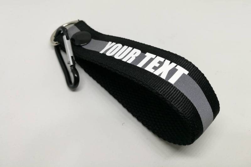 1 Stk. Benutzerdefinierter Text Auf Schwarz, Grün, Orange Mit Reflektierenden Armband Schlüsselanhänger Schlüsselring Schwarz Snap Größe 12, 5 von COZY168