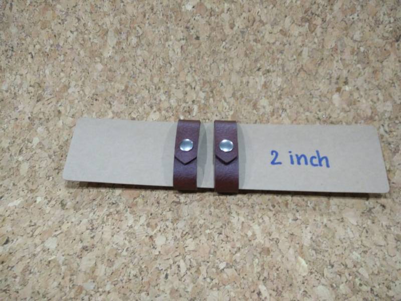 2 Kunstleder Gürtelhalter Passend Für Zoll Silberne Druckknöpfe | 2Er Set Braun von COZY168