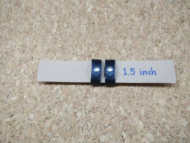 2 Kunstleder Gürtelklemmen Für 1, 5 Inch Silber Druckknöpfe | 2Er-Set Schwarz von COZY168