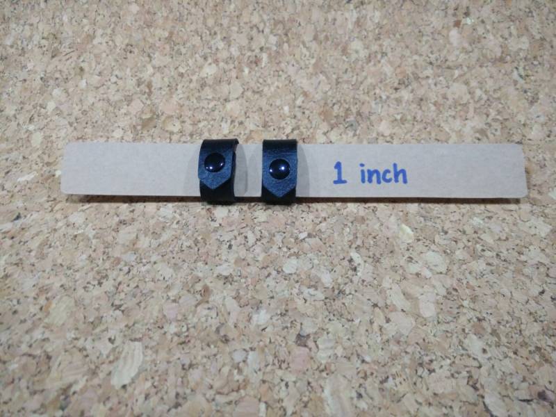 2 Kunstleder Gürtelschnallen Für 2, 5 cm Schwarze Druckknöpfe | 2Er-Set Schwarz von COZY168