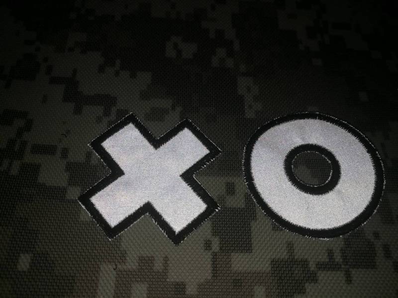 2Tlg. Xo Ox Patch Tic-Tac-Toe Feuerwehrmann Diy Biker Grau Reflektierende Gestickte Mit Haken Auf Der Rückseite Größe 5 cm Angebracht Oder Annähen von COZY168