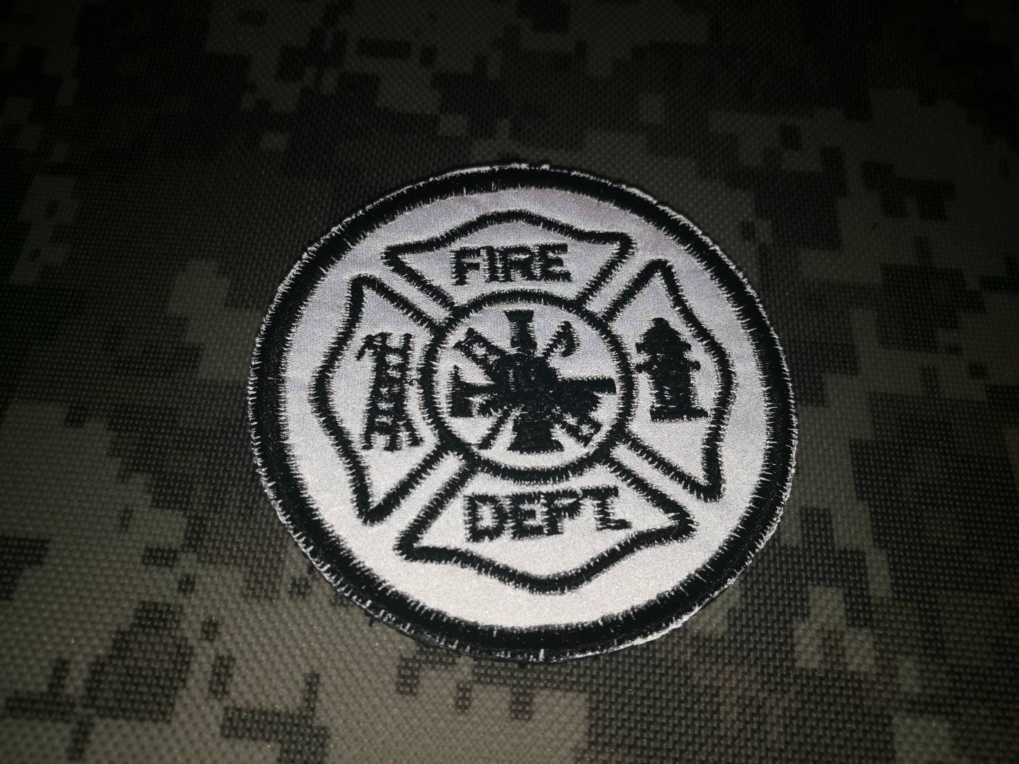 Feuerwehr Aufnäher Reflektor Bügelbild Rote Linie Patch Größe Rund 7 cm von COZY168