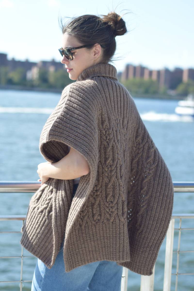 Umhang Damen Poncho Pullover Strickponcho Cape Wolle Schal Warm Handstrickponcho Strickschal Wollponcho Wickelponcho Wickelstrick von COZYYARNStudio