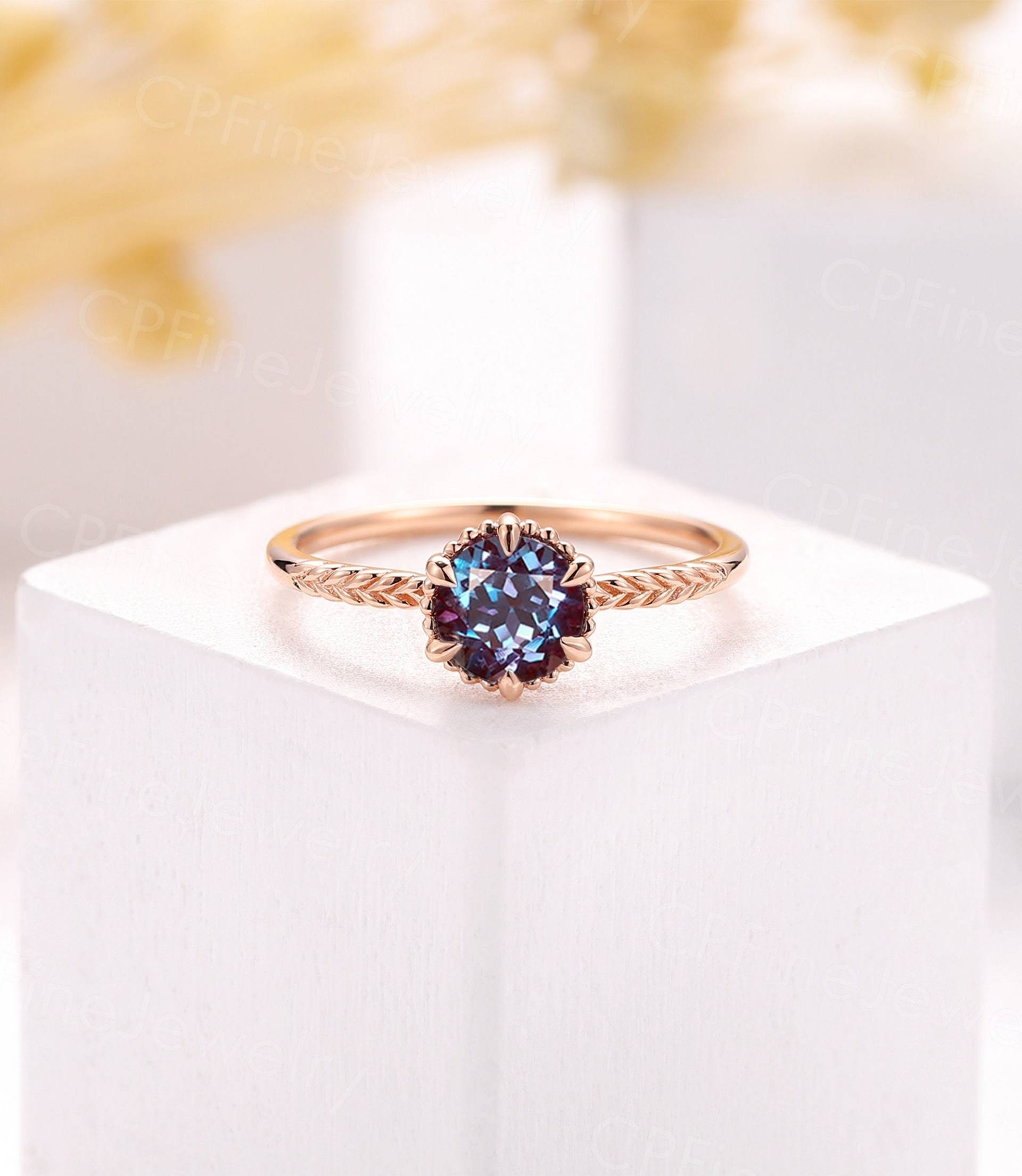 Vintage Alexandrit Verlobungsring Rund Solitär Rose Gold Ring Zarte Einfache Brautjubiläum Versprechen Frauen von CPFineJewelry