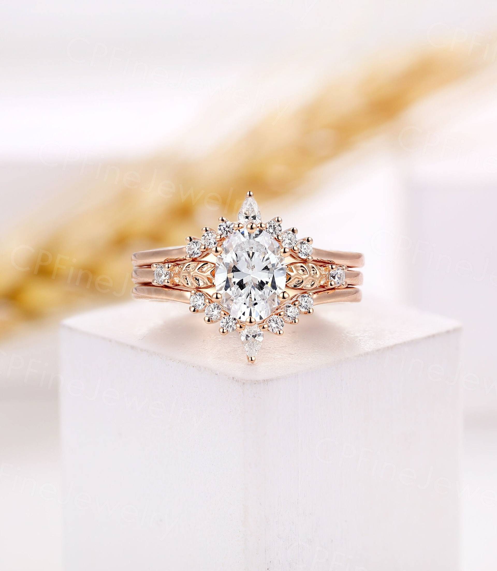 Vintage Moissanite Verlobungsring Set Art Deco Diamant Ringe Antikes Blattdesign Roségold Oval Braut-Set Einzigartige Jahrestag Versprechen von CPFineJewelry