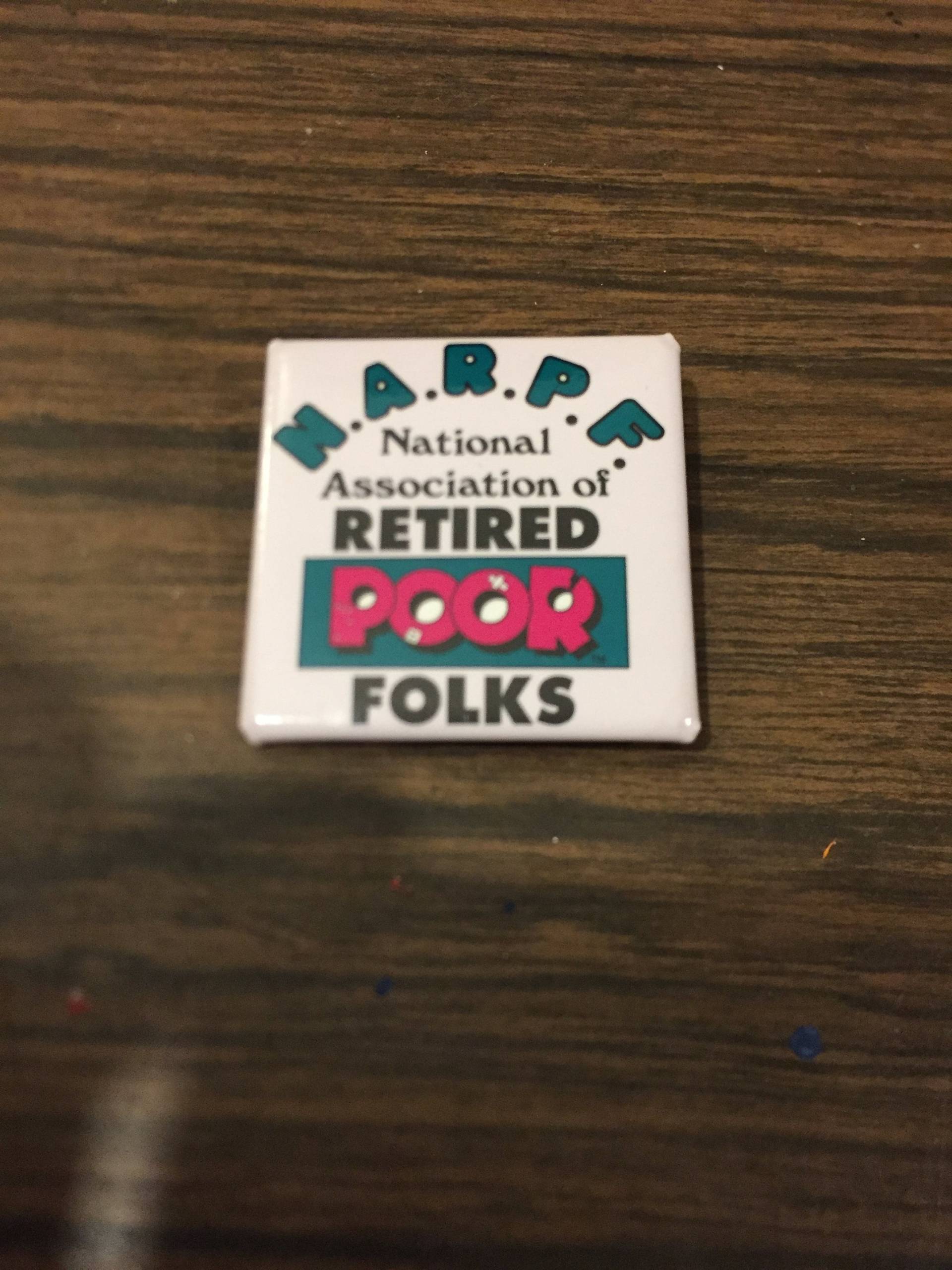 Vintage 1980Er Jahre Ruhestand Themed Button - Seltener Nostalgie-Knopf von CPJCollectibles