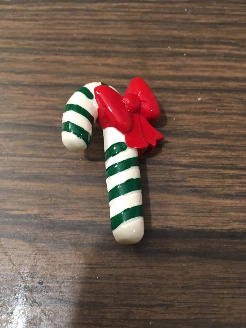 Vintage Candy Cane Weihnachten Themed Revers Pin - Seltene Sammler Anstecknadel von CPJCollectibles