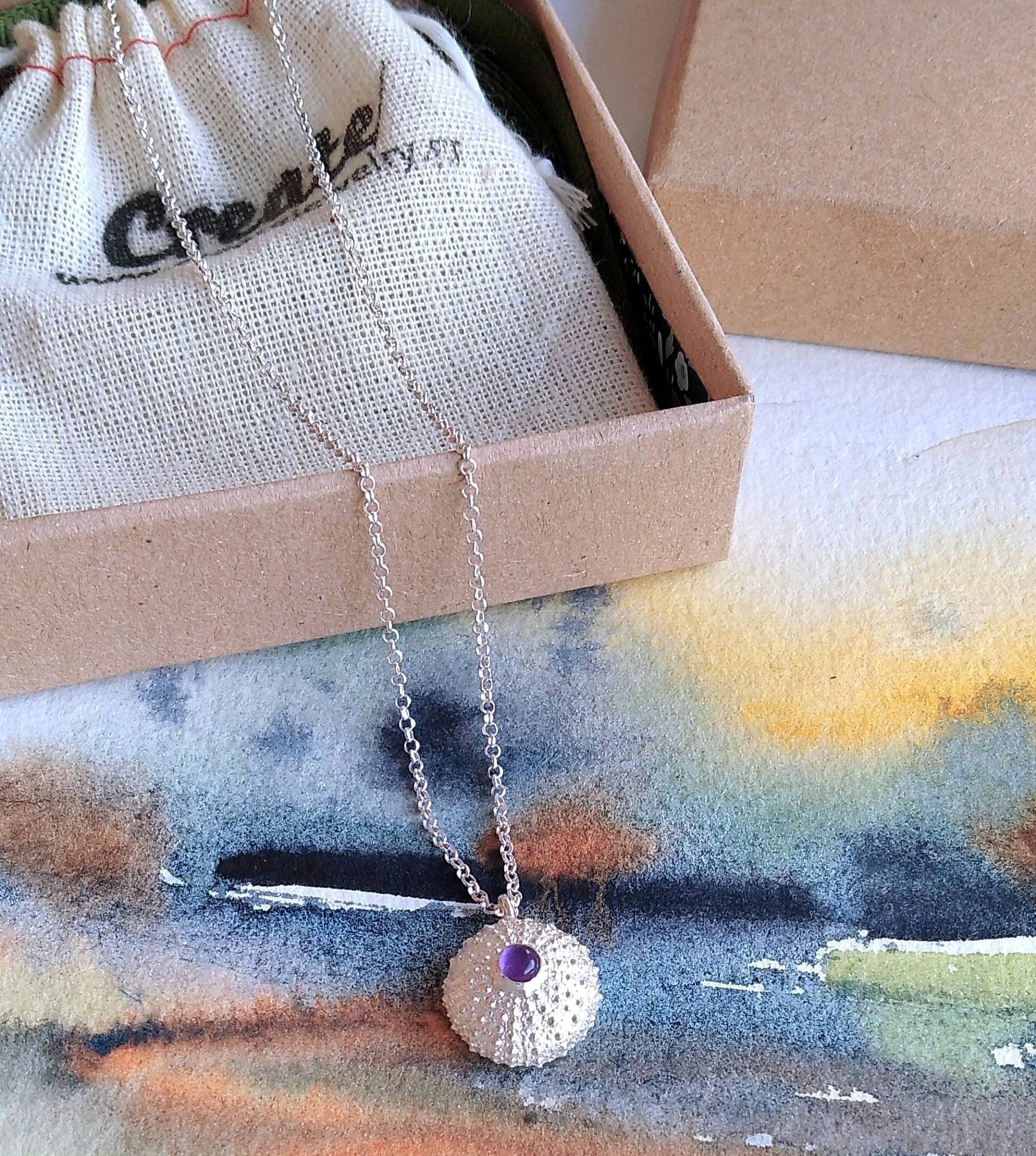 sterling Silber Seeigel Anhänger Edelstein Halskette, Mittlere Größe sterling Silber Seeigel Anhänger Edelstein Halskette, Mittlere Größe von CREATEMariaApostolou
