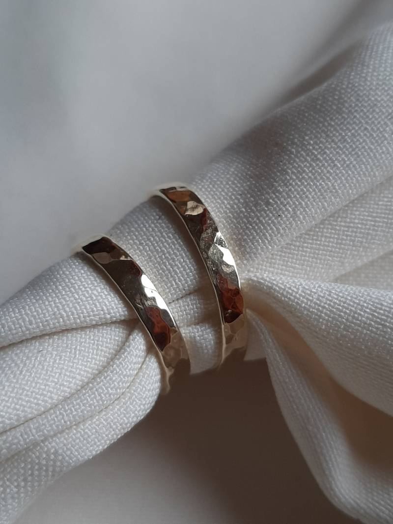 Trauringe Partnerringe 585 Gelbgold Gehämmert Unikate von CREATIV66Schmuck