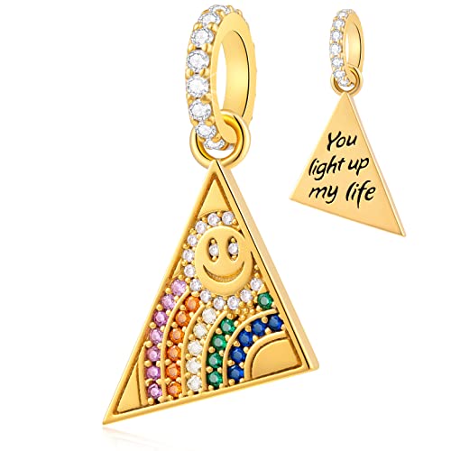 Vergoldete Dreieck Smiley Gesicht Regenbogen CZ Anhänger Charm, passt Pandora Gold Birthday Armband, 925 Sterling Silber Pyramide Form Lächeln Dangle Perlen von CRISNATA
